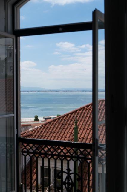 Downtown Alfama & Me Apartment ลิสบอน ภายนอก รูปภาพ
